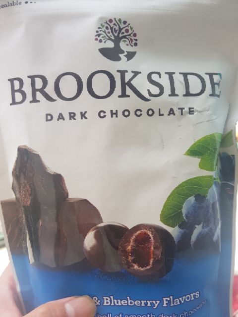 Kẹo chocolate Brookside nhân việt quất