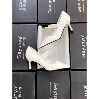 Giày Trắng Kiểu Giày Cưới