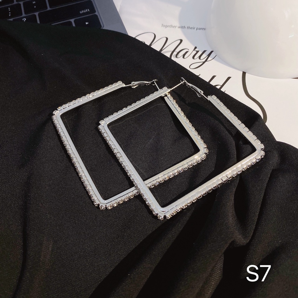 Bông tai khoen vuông đính đá cá tính dành cho nữ