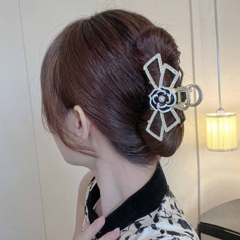 Kẹp Tóc Hình Hoa Trà Đen Trắng Đính Ngọc Trai Thời Trang Thu Đông