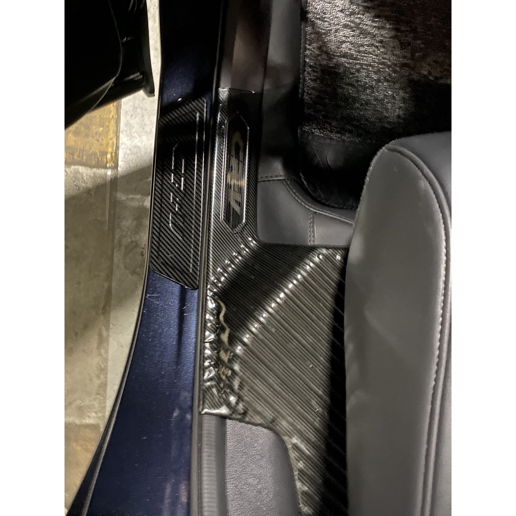 Ốp bậc cửa, nẹp bước chân Honda CRV 2018-2021, Chất liệu Carbon cao cấp, tặng keo trợ dính