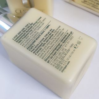 Kem Dưỡng Da Clinique Dramatically Different Moisturizing Gel 125ml