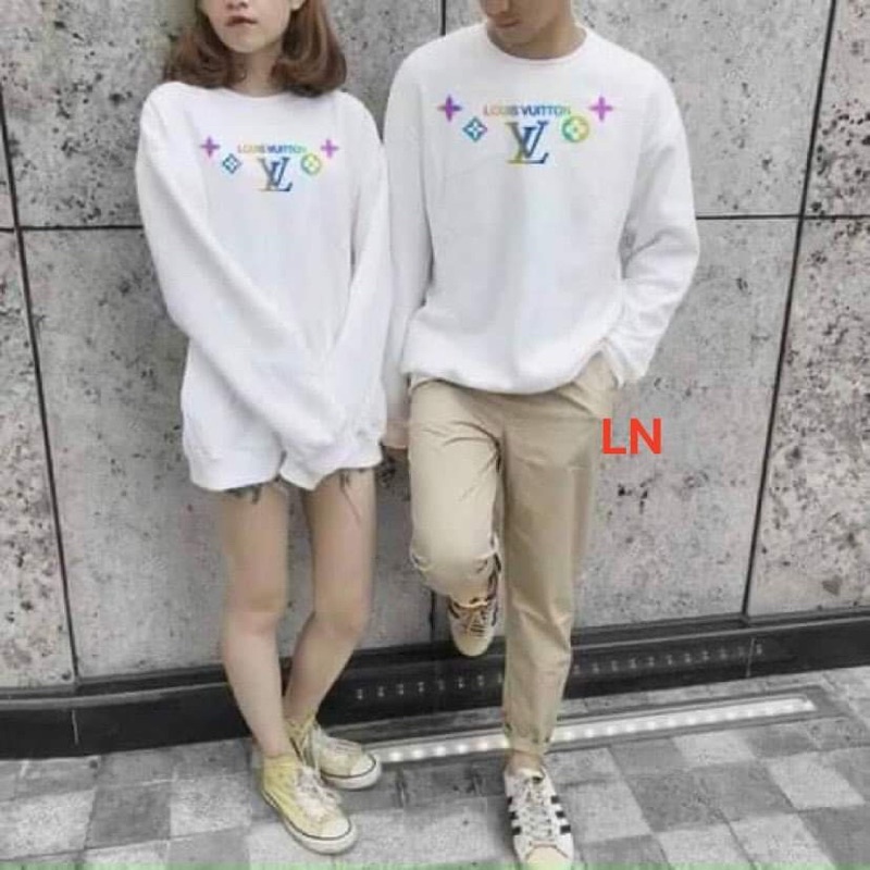 Áo thun dài tay Mặt L V , Bò SữaÁo Tay Phồng Dáng Rộng Đơn Giản Thời Trang Mùa Thu Cho NữUnisex Free ship