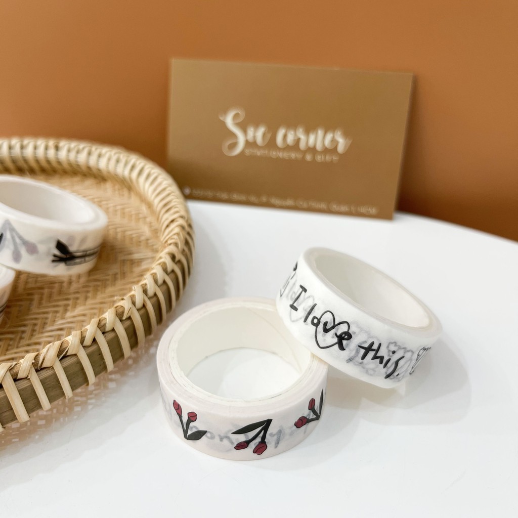 1 cuộn băng dính nhỏ (washi tape) trang trí sổ tay