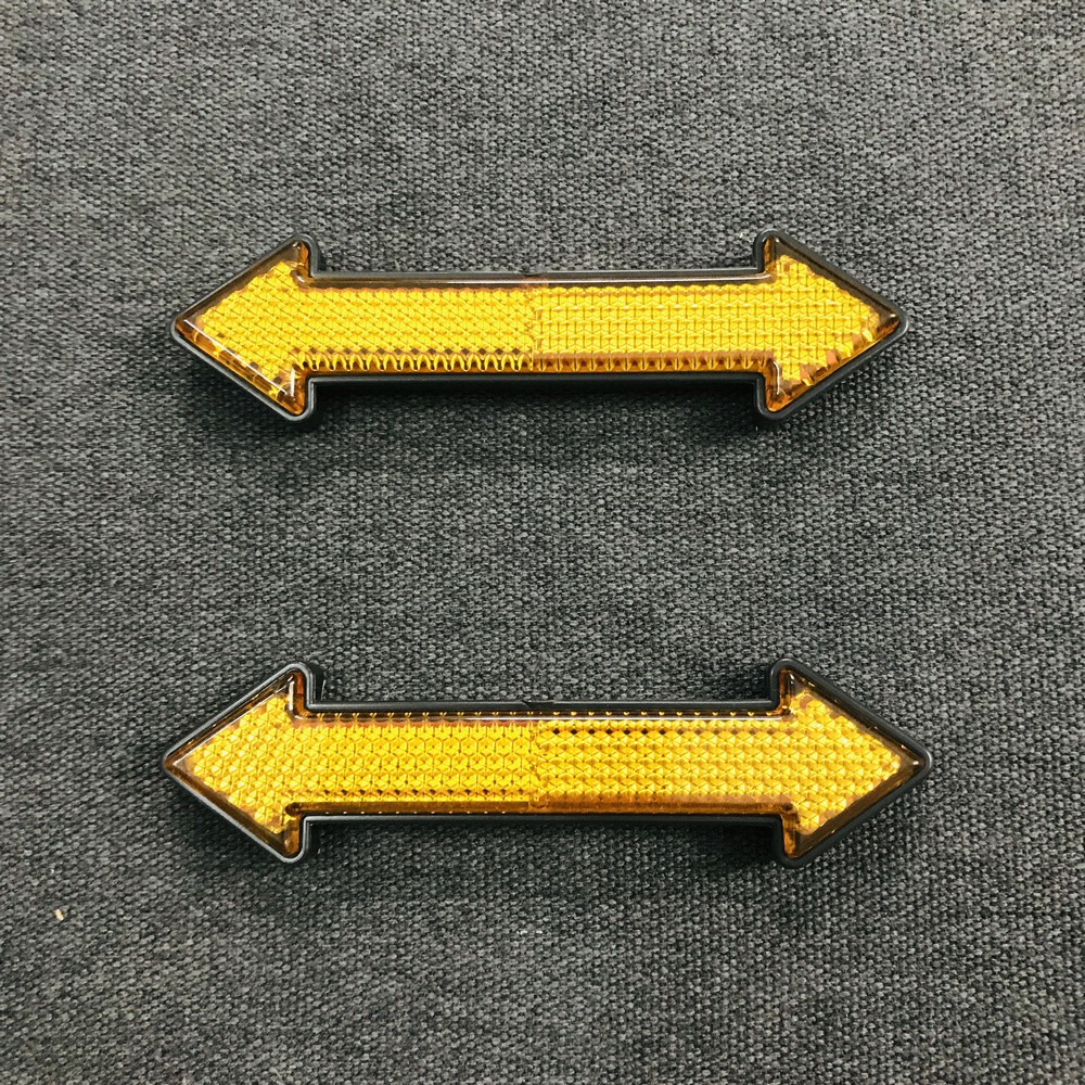 [TRANG TRÍ] MẮT MÈO phản quang dán xe máy kiểu mũi tên cá tính