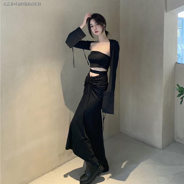 Đầm Đen Dáng Ôm Lưng Cao Phối Dây Rút Phong Cách Thời Trang Mùa Thu Dành Cho Nữ