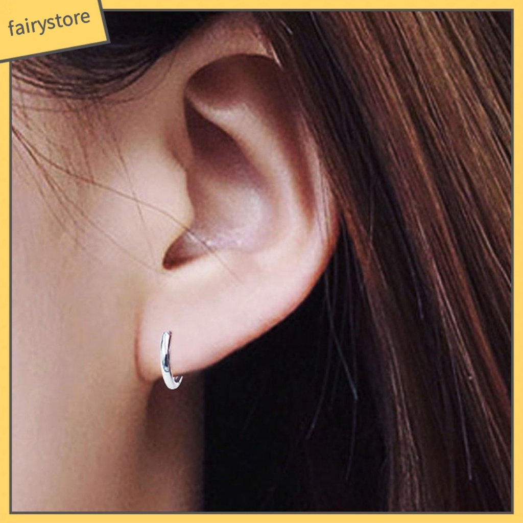1 Khuyên tai hình tròn thiết kế đơn giản cho nam và nữ