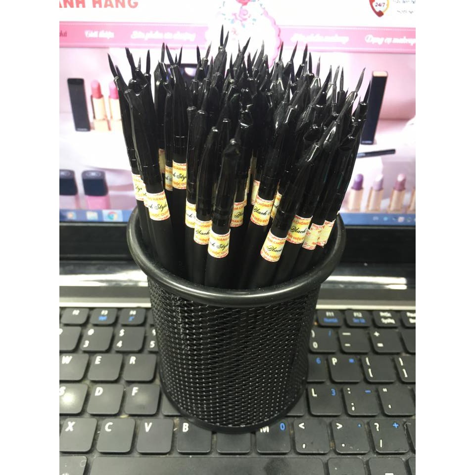CỌ KẺ MẮT NƯỚC BLACK STYLE