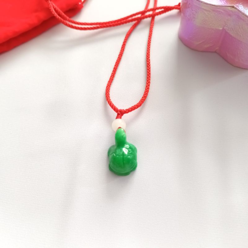 Vòng cổ rùa đá màu xanh cho bé học giỏi, rèn nên tính cách bền bỉ, kiên trì