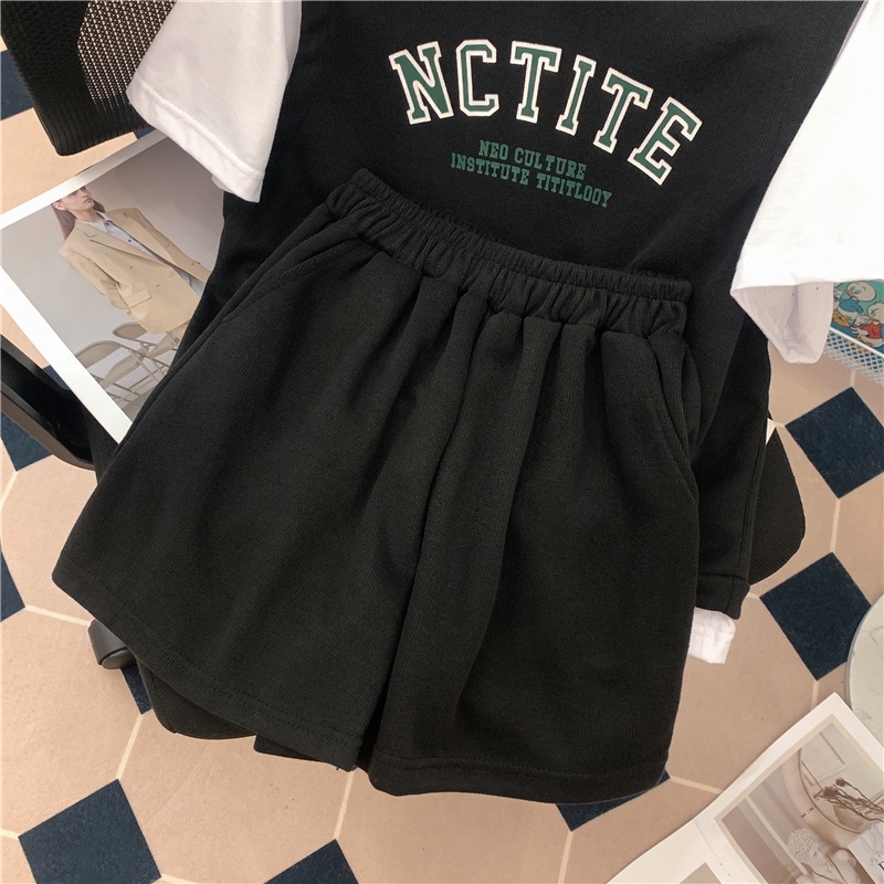 Set trang phục SUXI áo thun tay ngắn giả hai lớp và quần đùi lưng cao phong cách thể thao năng động dành cho nữ