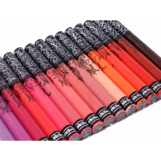 Son kem Kat Von D