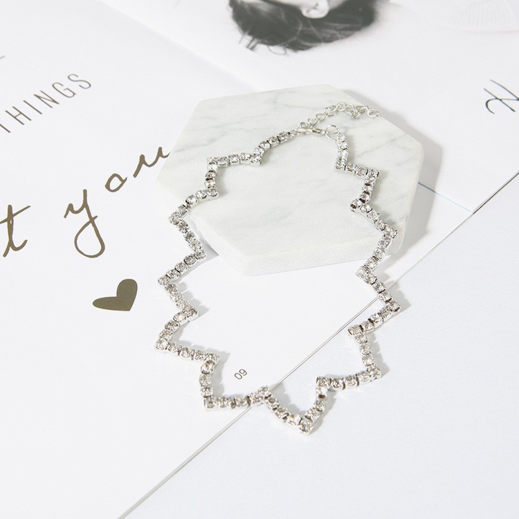 Vòng chocker đá zíc zắc | BigBuy360 - bigbuy360.vn