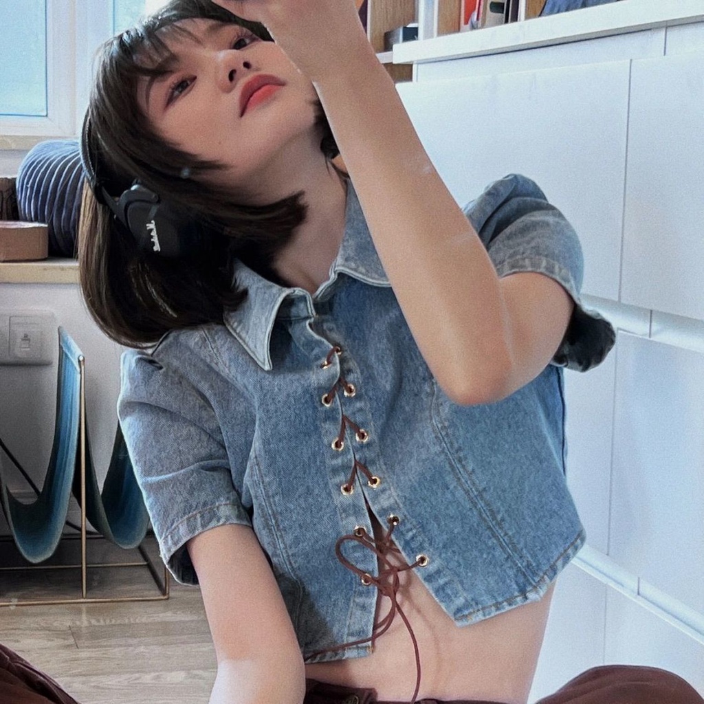 Phong Cách Mới Áo Sơ Mi Denim Mỏng Tay Ngắn Dáng Rộng Cột Dây Màu Tinh Khiết Hình Cô Gái Nóng Bỏng Garbege Series Cho Nữ