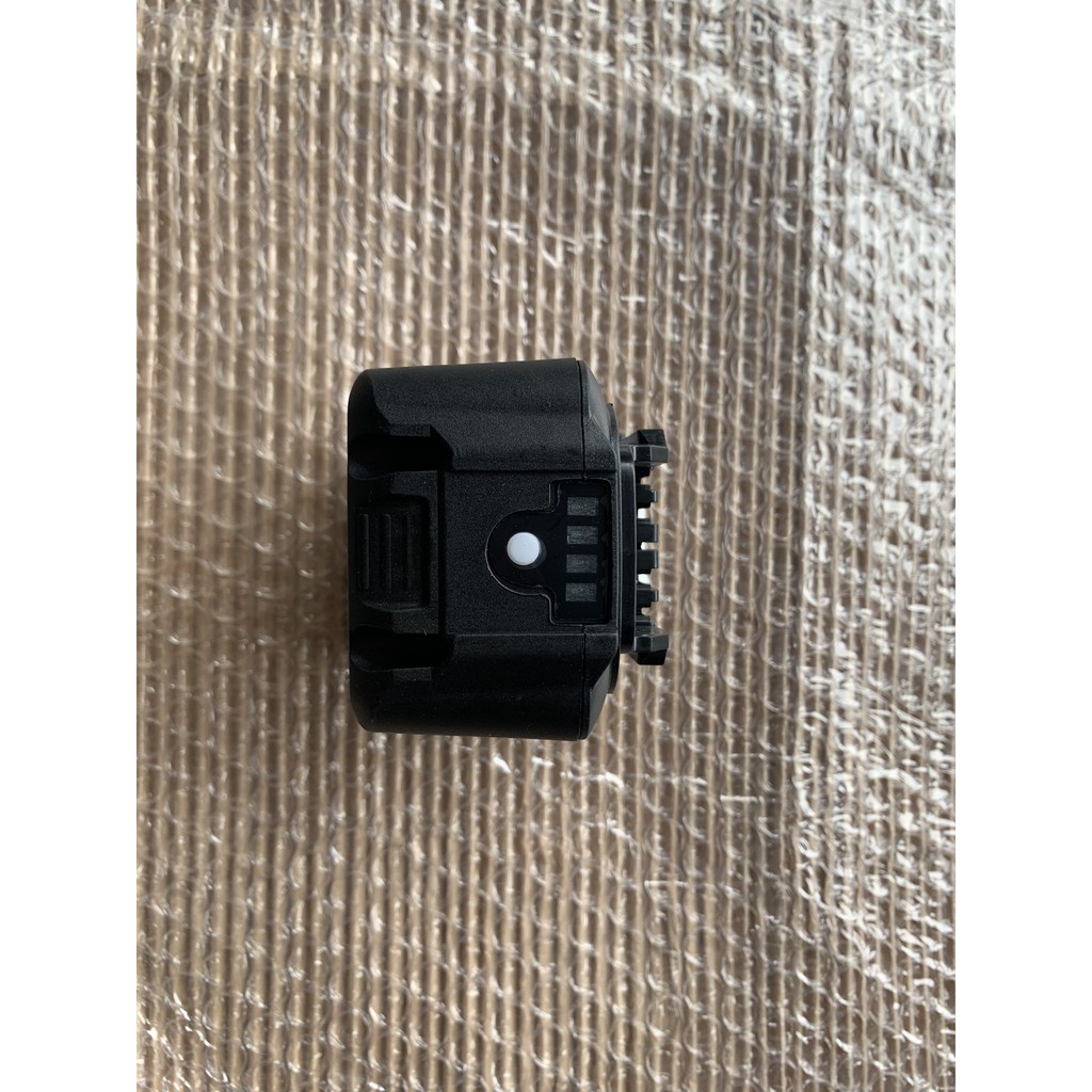 Pin 12V max