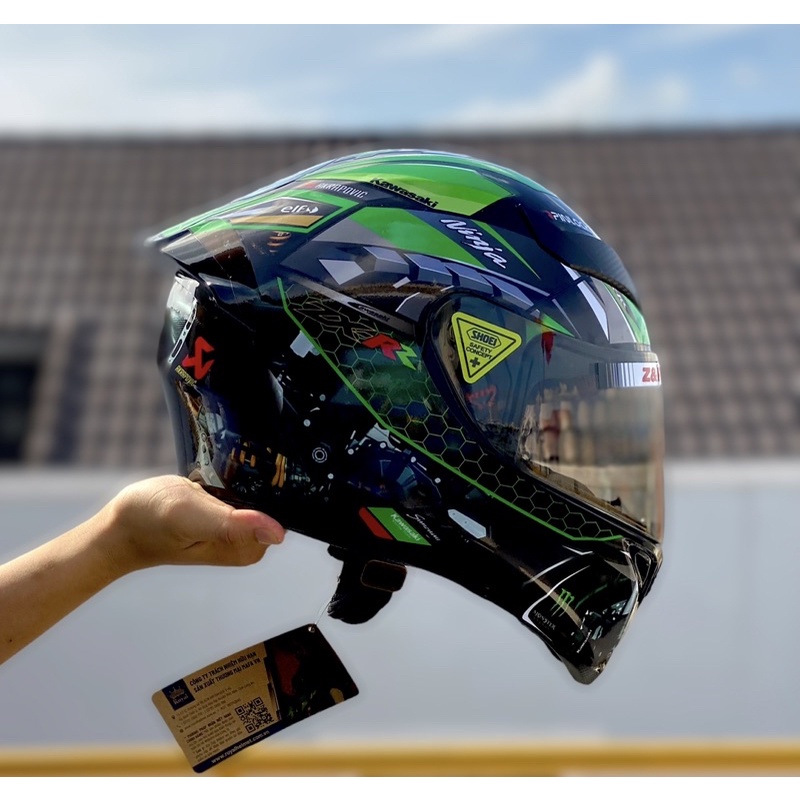 MŨ BẢO HIỂM FULLFACE M138B ĐEN BÓNG LÊN TEM KAWASAKI XANH LÁ CHÍNH HÃNG , TẶNG TÚI ĐỰNG VÀ BH 12 tháng