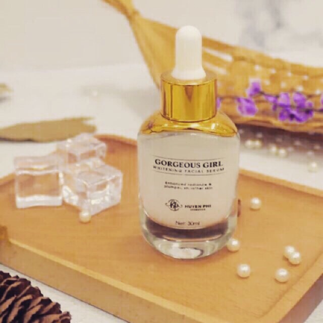 Serum sâm tố nữ