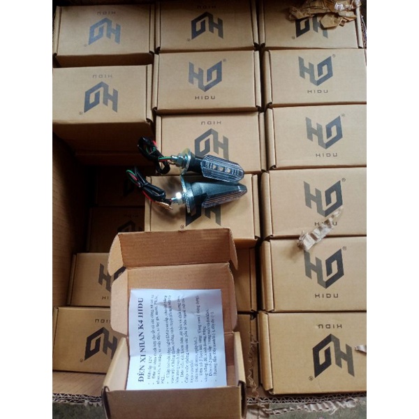 Đèn xinhan K4 nhỏ gọn gắng Exciter, Winer,vario.. và nhiều xe khác.