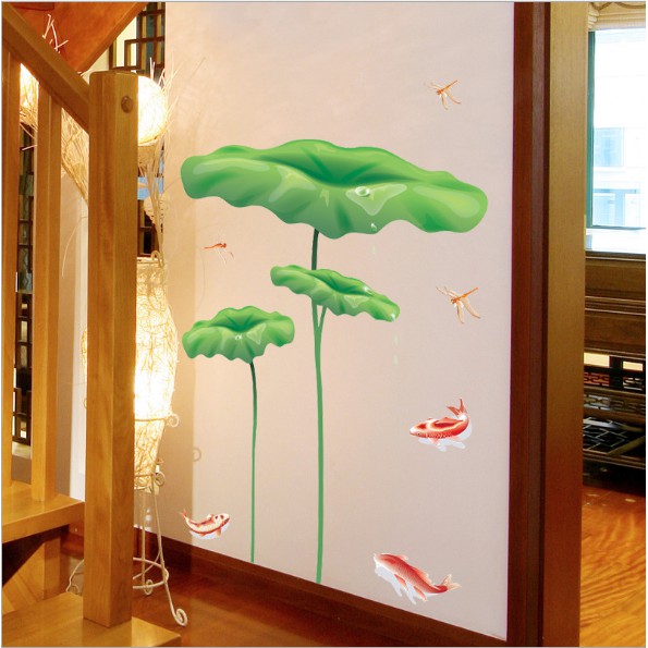 Decal ttranng trí tường Lá Sen lớn và cá chép nhỏ