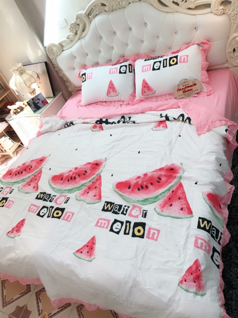 Set đũi chăn đã trần bông siêu đẹp 4 món. Gồm 1 ga phủ- 1 chăn trần bông siêu nhẹ - 2 vỏ gối