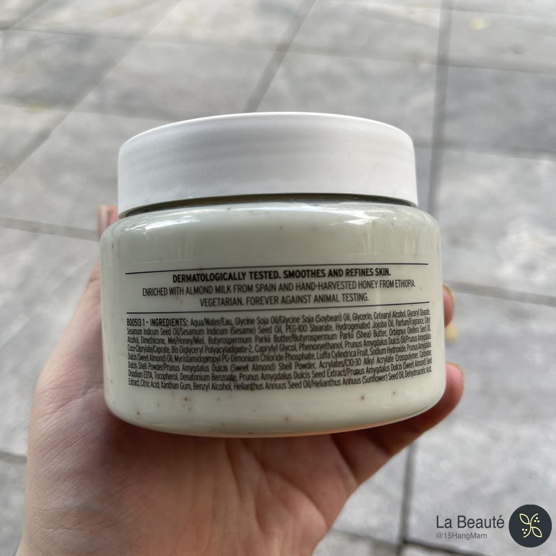 The Body Shop Almond Milk & Honey Gently Body Scrub - Tẩy Da Chết Chiết Xuất Sữa Hạnh Nhân Và Mật Ong 250ml