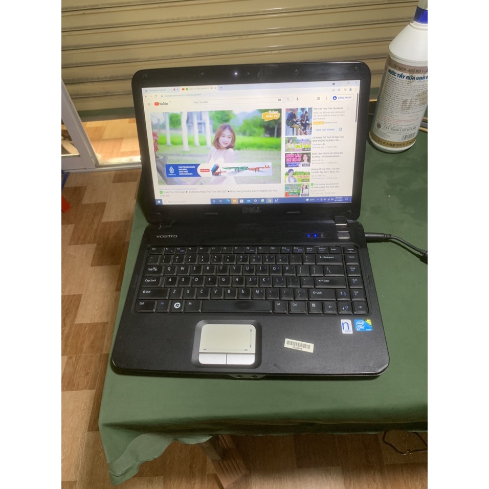 Laptop Dell Vostro 1410, intel core 2 T6570,4G,320G, 14 inch Led HD, hình thức đẹp