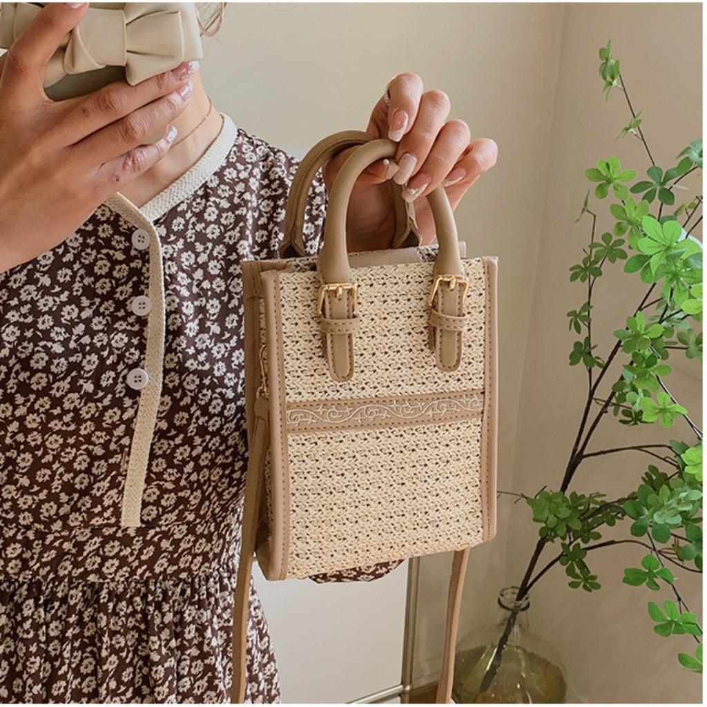 Túi cói viền da hình chữ nhật phong cách Hàn Quốc mới nhất 2022 La.orie - La013