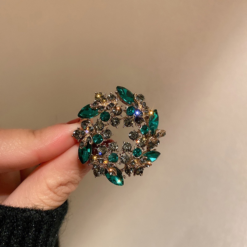 Ghim Cài Áo Hình Hoa Lá Đính Đá Cao Cấp Cá Tính Chống Chói Nước