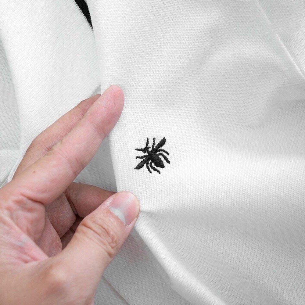 Áo thun nam polo bo viền họa tiết con ong,chất liệu cotton thoáng mát với 2 màu đen trắng PL02-CAVANI | BigBuy360 - bigbuy360.vn