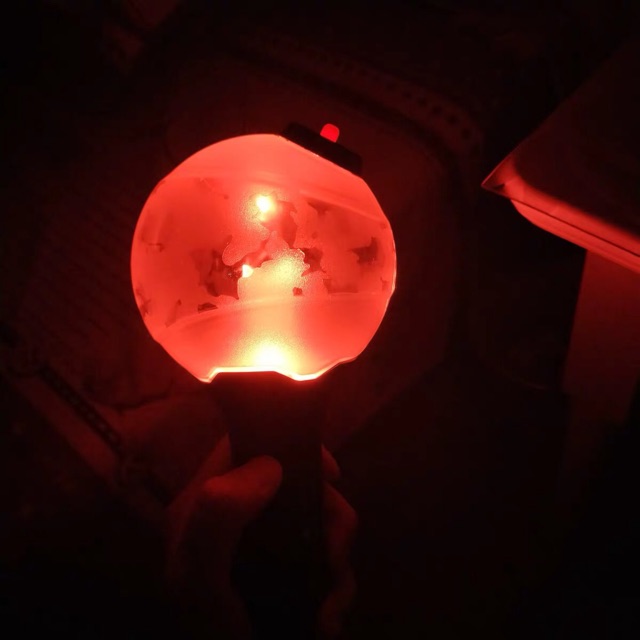 Đèn cổ vũ Lightstick BTS BOMB ver 3 unoff có sẵn