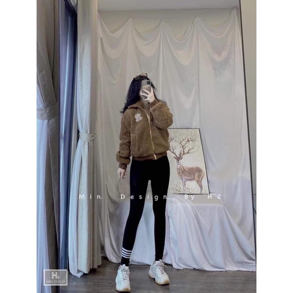 Áo khoác lông chữ vải lông cừu thêu logo nổi phối bo len ôm dáng | BigBuy360 - bigbuy360.vn