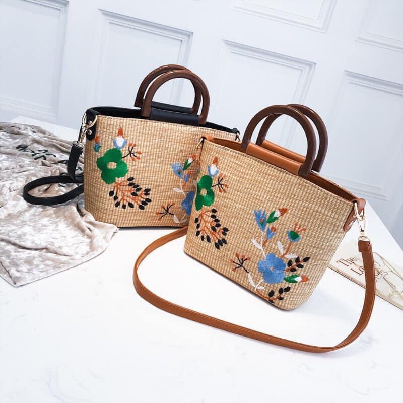 Túi cói thêu họa tiết hoa mai - tay cầm gỗ - phong cách Vintage thanh lịch