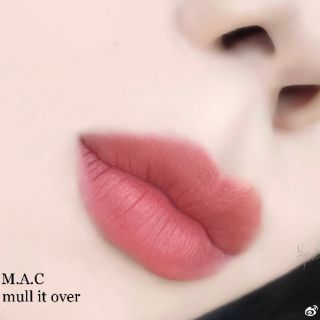 SON THỎI MAC POWDER KISS - MATTE CÁC DÒNG