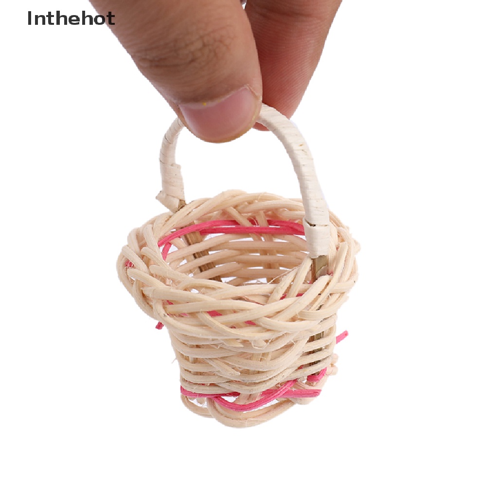 Giỏ Mây Đan Thủ Công mini Dễ Thương Trang Trí Nhà Búp Bê Tỉ Lệ 1 / 12