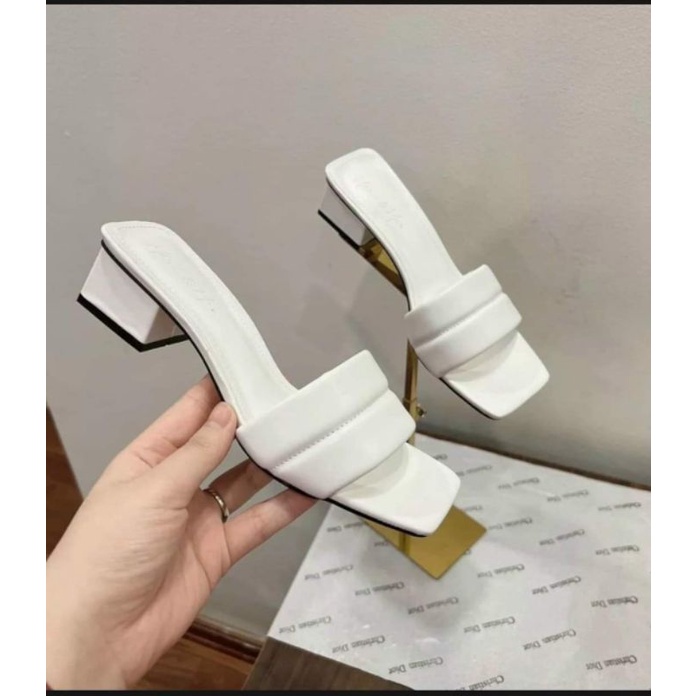 Giày Cao Gót Nữ Quai Ngang Dập Viền Đế Vuông Cao 3 Phân Nữ