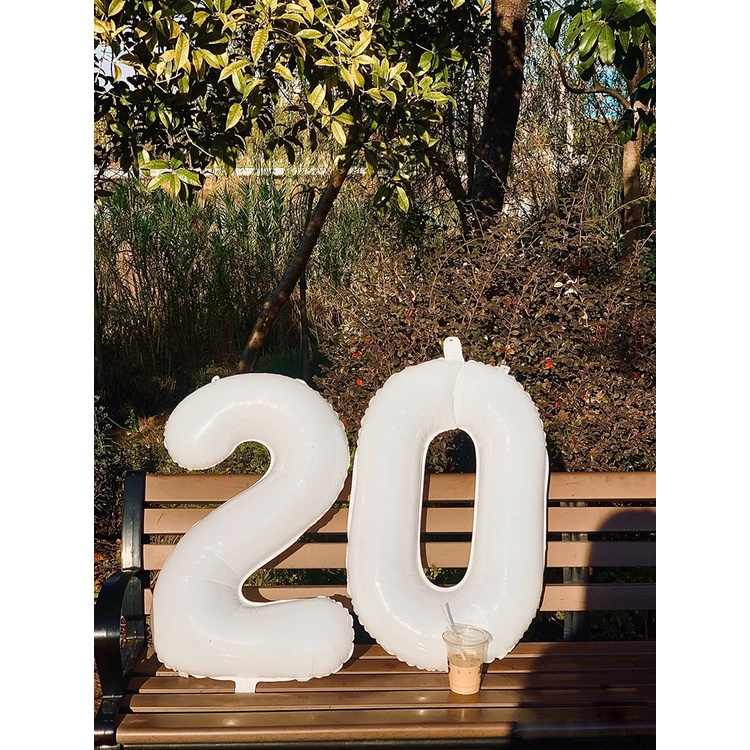 Bóng Số Trắng Đen Trang Trí Sinh Nhật