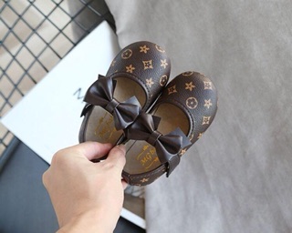 Sỉ giày bé trai/bé gái