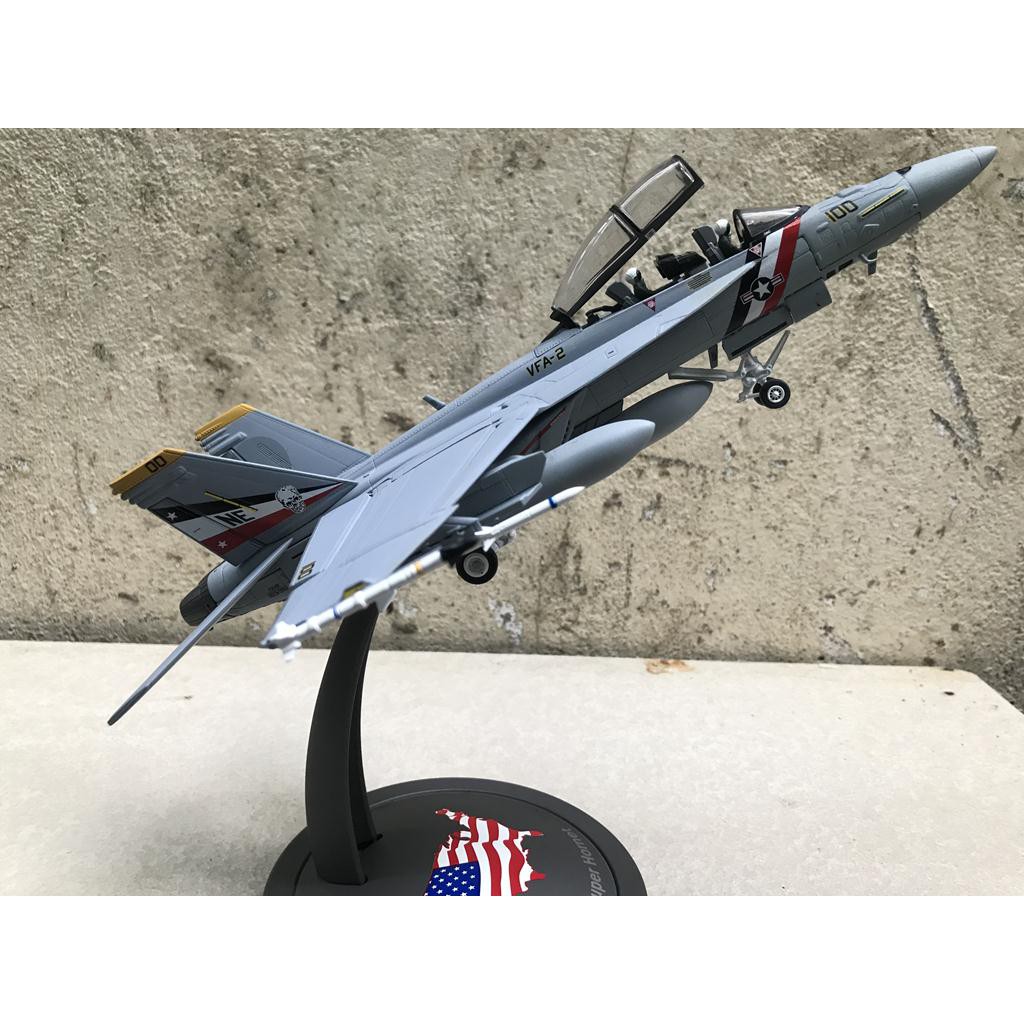 Mô hình Máy bay F/A-18F Super Hornet - 1:72
