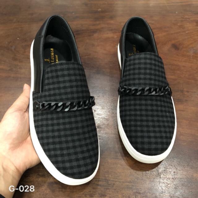 Slip on nam