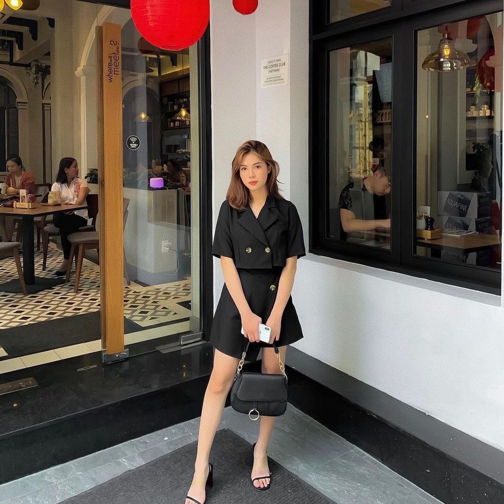 Set vest crotop ZenOne , set 2 chi tiết áo cổ vest mix quần giả váy chất umi dày mịm sang trọng | BigBuy360 - bigbuy360.vn