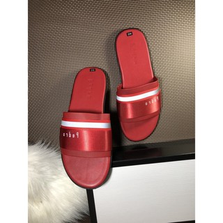 DÉP QUAI NGANG NAM PERO ĐỎ BẢN NEON