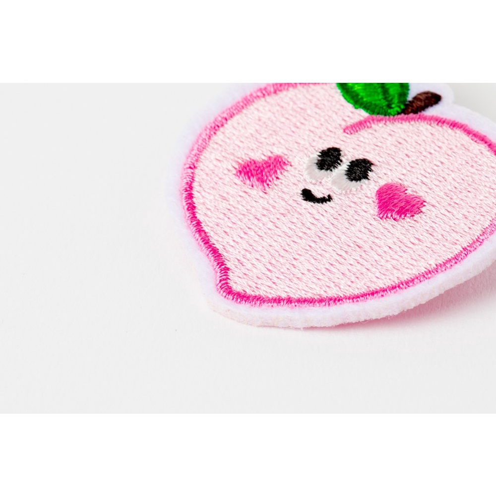 Huy Hiệu ARTBOX Hàn Quốc Hình Quả Đào Màu Hồng Xinh Xắn