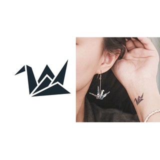 Khuôn hình xăm hạc giấy