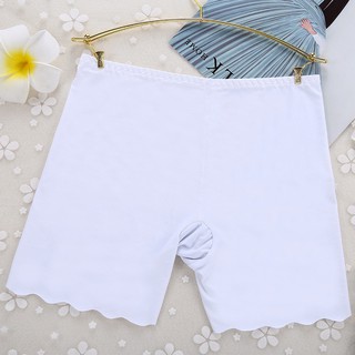 Quần mặc váy an toàn cho nữ