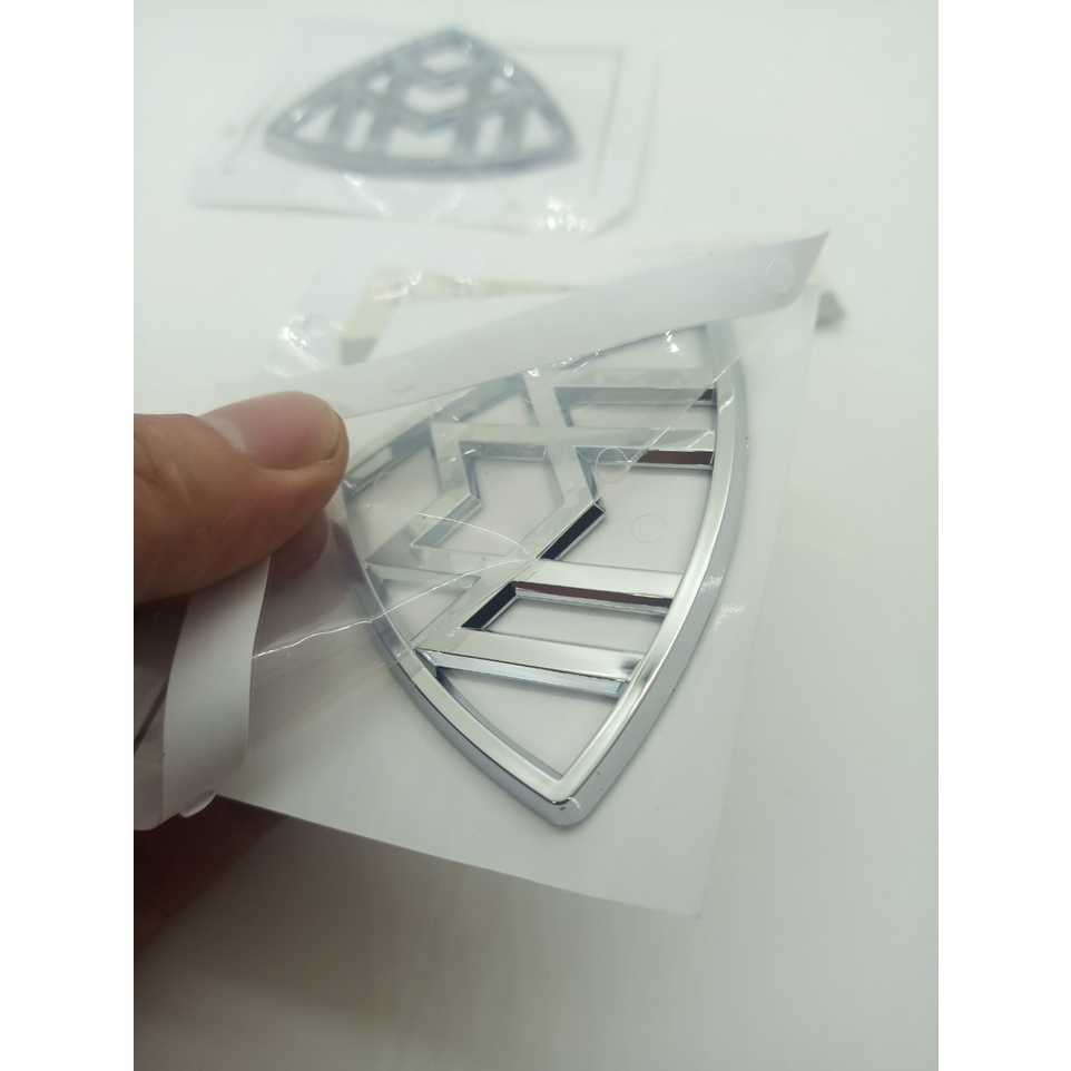 combo 2 Miếng Dán logo MAYBACH  Bằng ABS Trang Trí Xe Hơi Mercedes Benz dán 2 bên khung xe