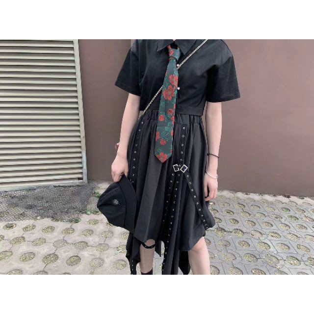[ORDER+ẢNH THẬT] Chân váy đen xòe vạt lệch xẻ chéo cách điệu cá tính với dây kim loại style Ulzzang siêu chất 😍
