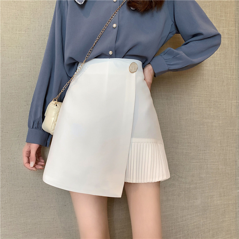 Chân váy công sở ngắn xếp ly 2021, Quần giả váy nữ phối cúc vạt lệch chéo cách điệu khóa kéo sau màu đen trắng. | BigBuy360 - bigbuy360.vn