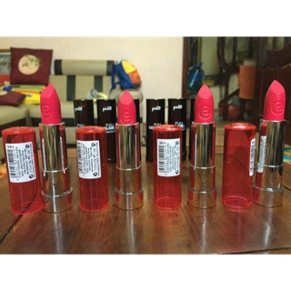 Son Essence màu số 13 của Đức