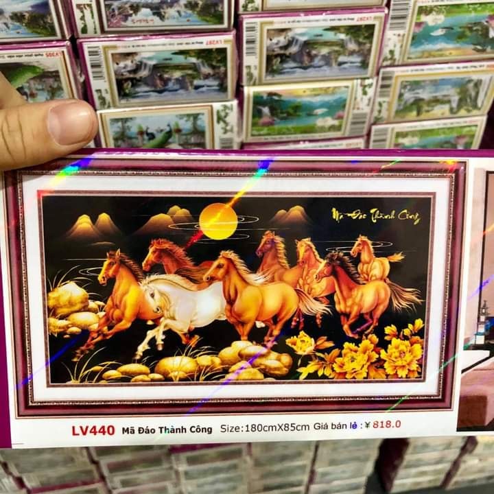 Tranh đính đá mã đáo thành công KT:180x85cm. Tranh gắn đá chưa gắn.