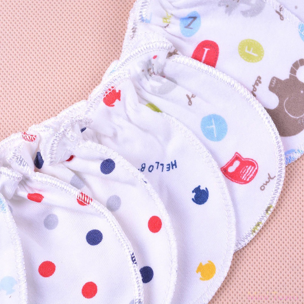 Set 3 Đôi Găng Tay Cotton Mềm Mại Chống Trầy Xước Họa Tiết Hoạt Hình Cho Bé Sơ Sinh