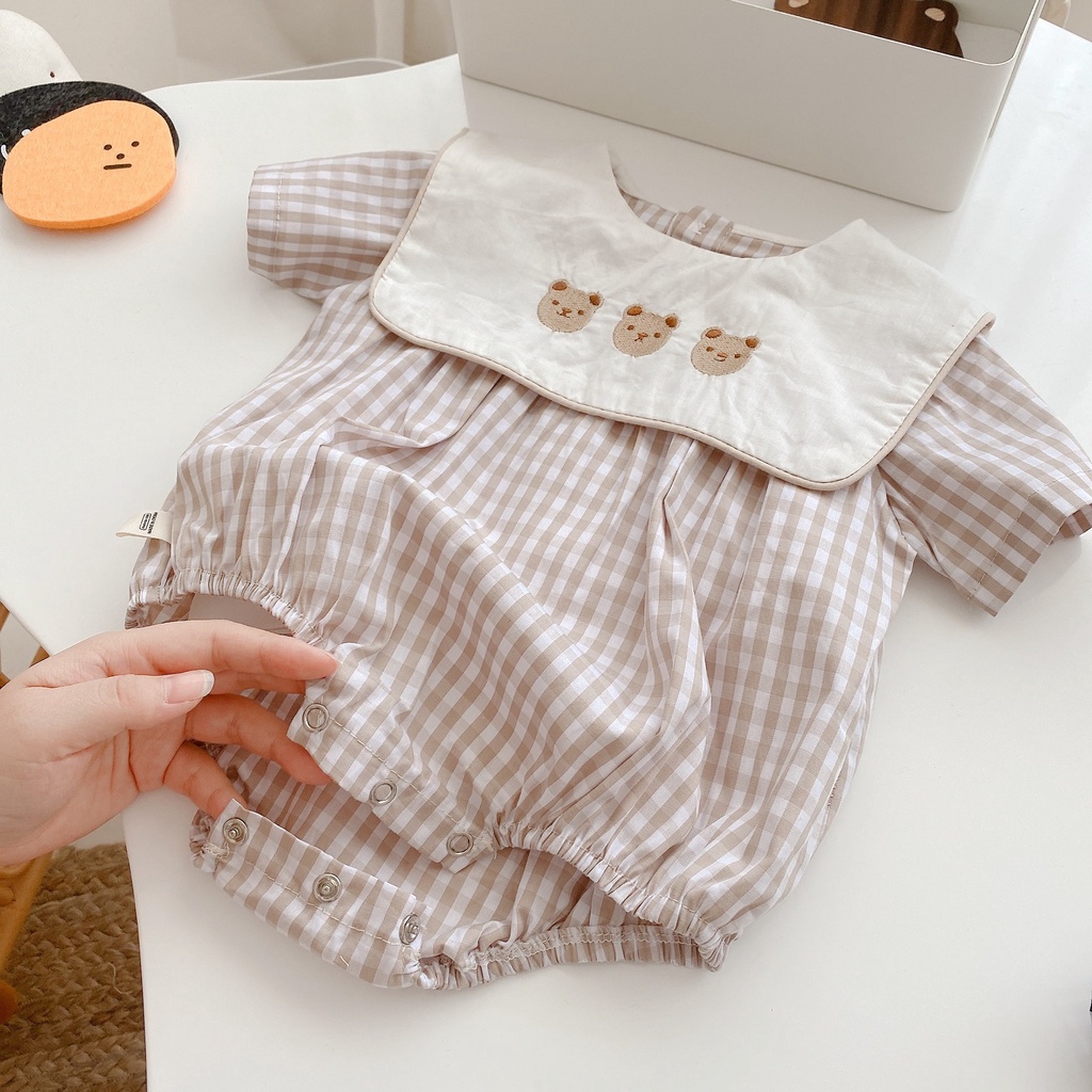 Áo Liền Quần Cổ Vuông Thêu Hình Gấu Dễ Thương Cho Bé Gái